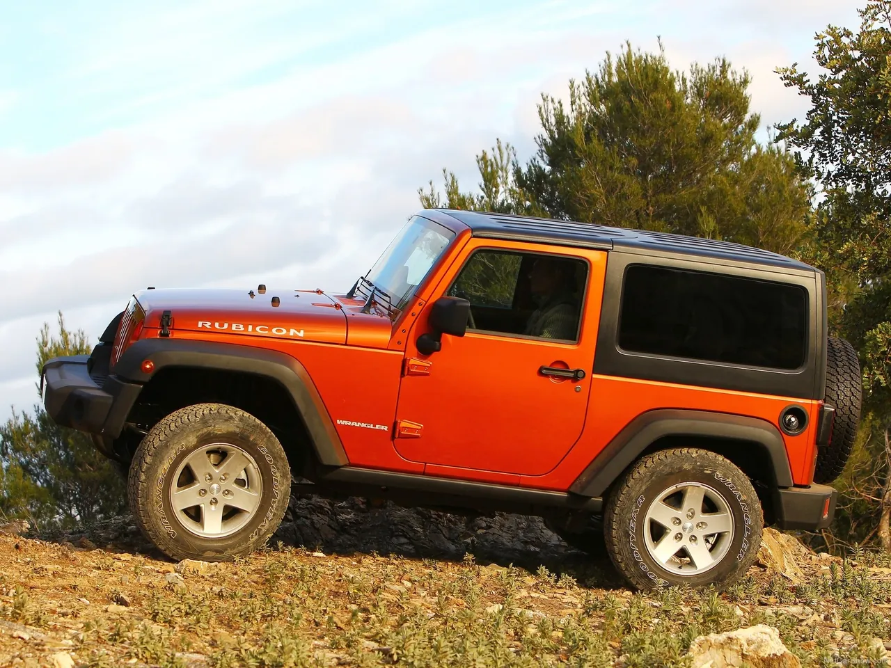 Jeep Wrangler (2012) – boční profil