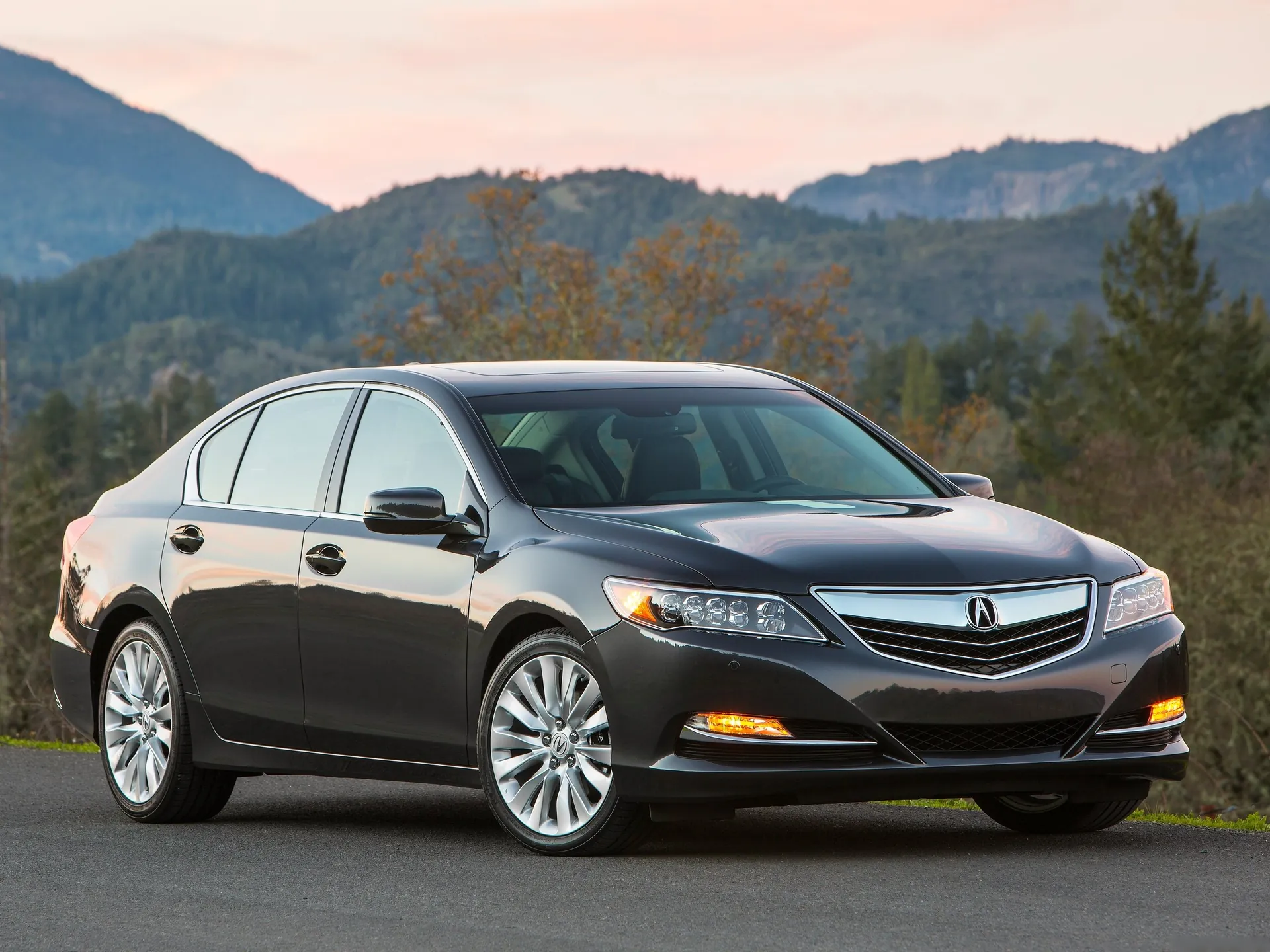Acura RLX (2014)