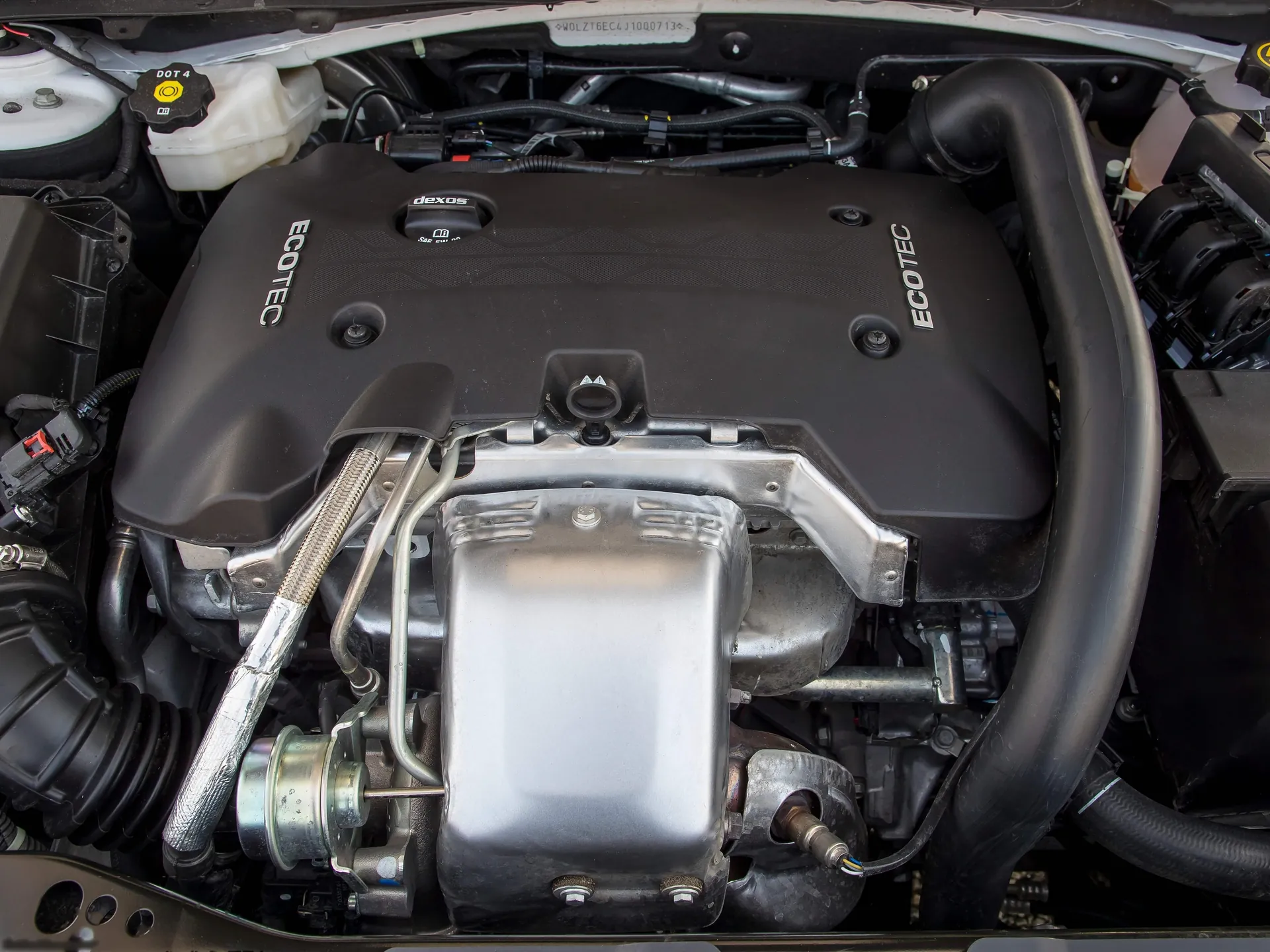 Vauxhall Insignia Grand Sport (2017) – motorový prostor