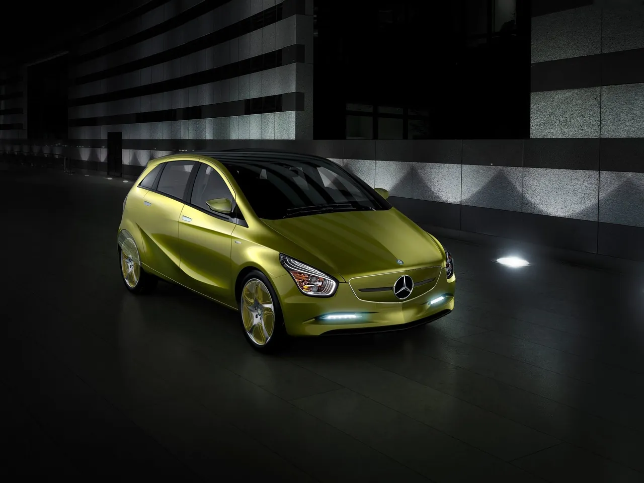 Mercedes-Benz BlueZero Concept (2009)