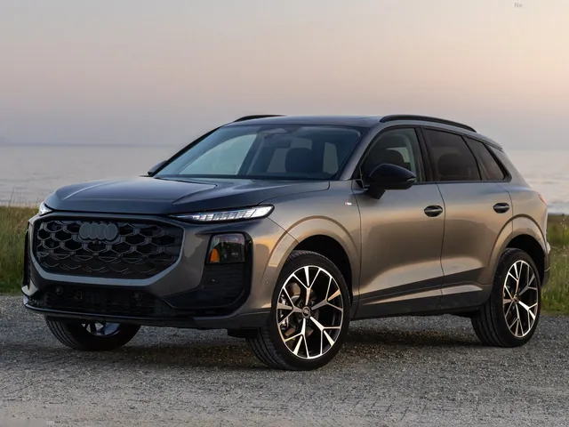 Audi Q3 S line quattro [US] (2026)