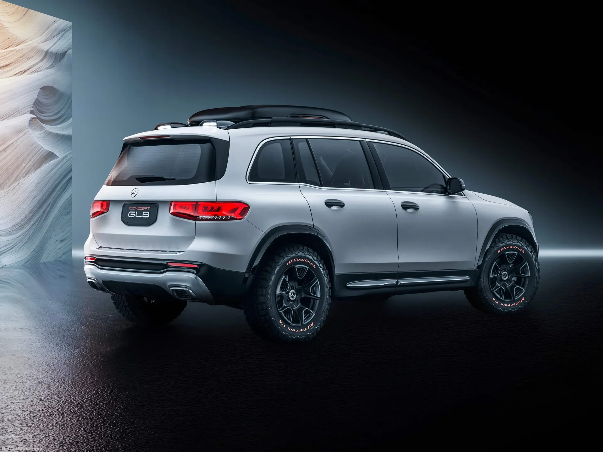 Mercedes-Benz GLB Concept (2019) - Rear Three-Quarter