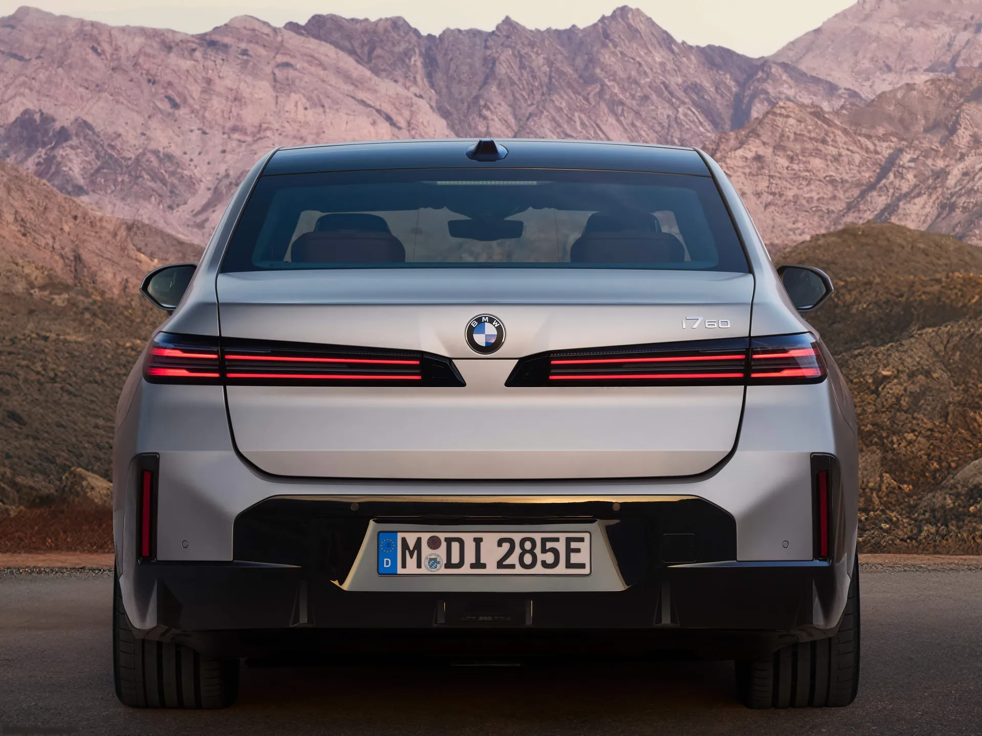 BMW i7 (2027) – zezadu