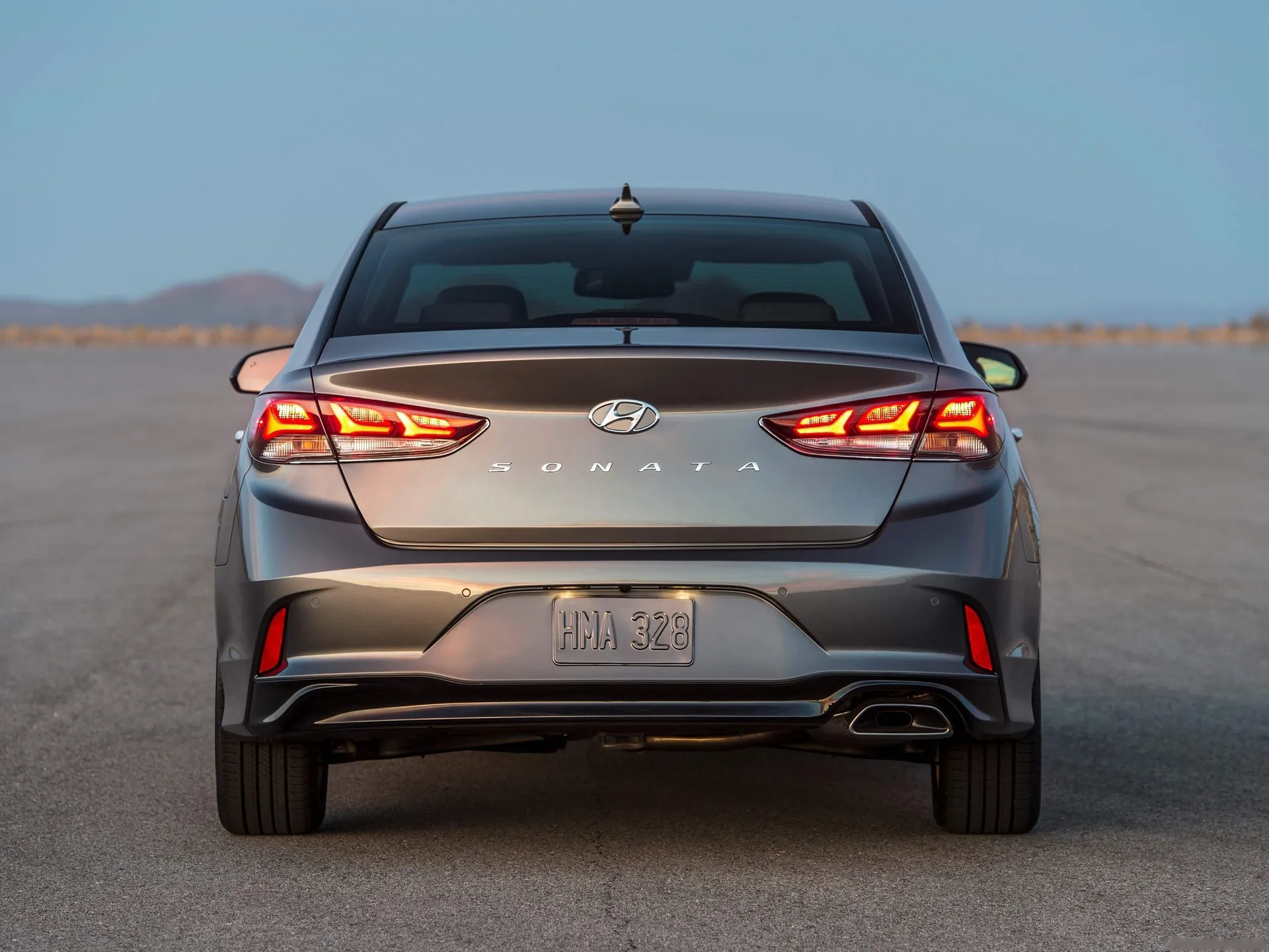 Hyundai Sonata (2018) – zezadu