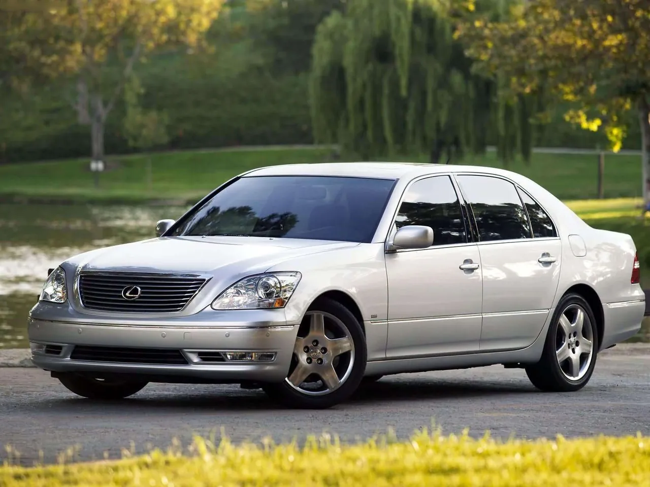 Lexus LS430 (2004)