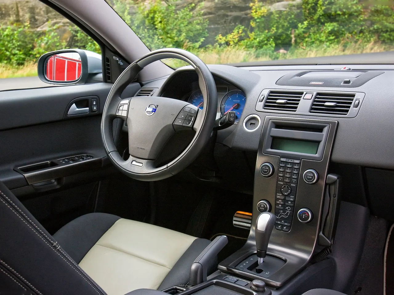Volvo V50 DRIVe (2009) – interiér