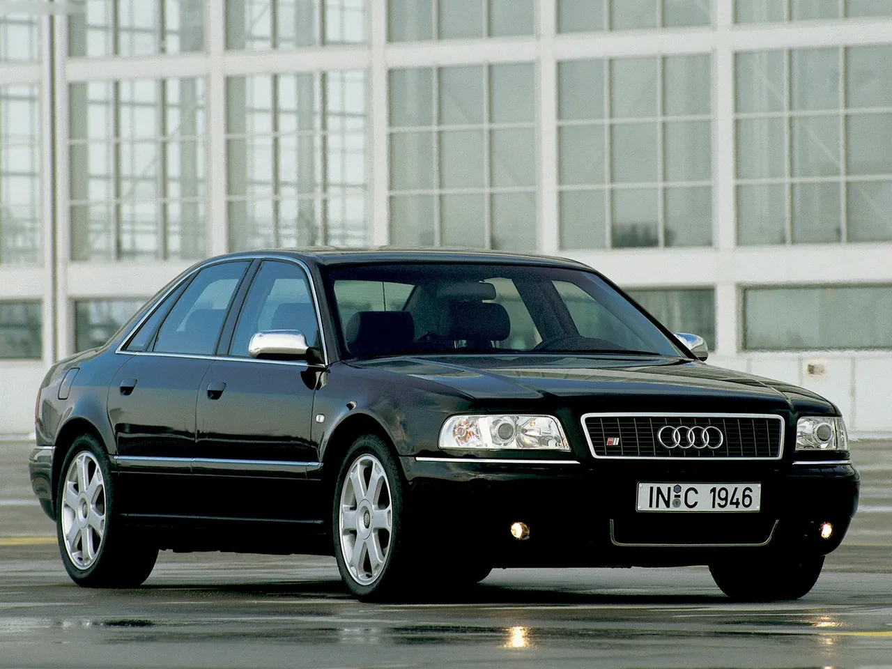 Audi S8 (1999)