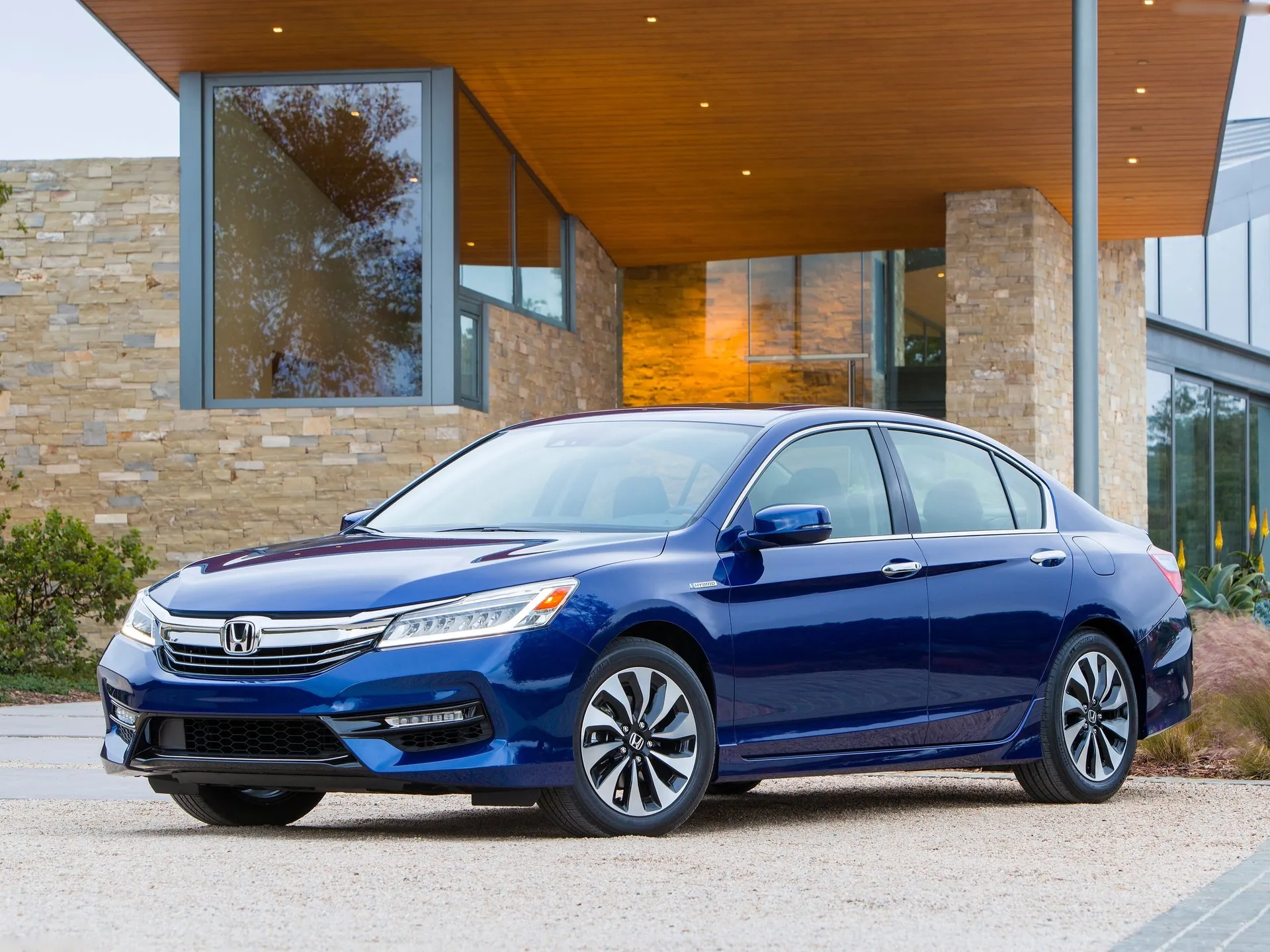 Honda Accord Hybrid (2017)