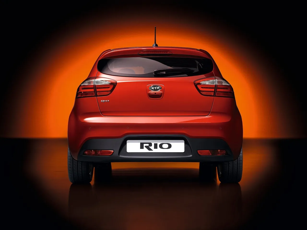 Kia Rio 3-door (2012) – zezadu