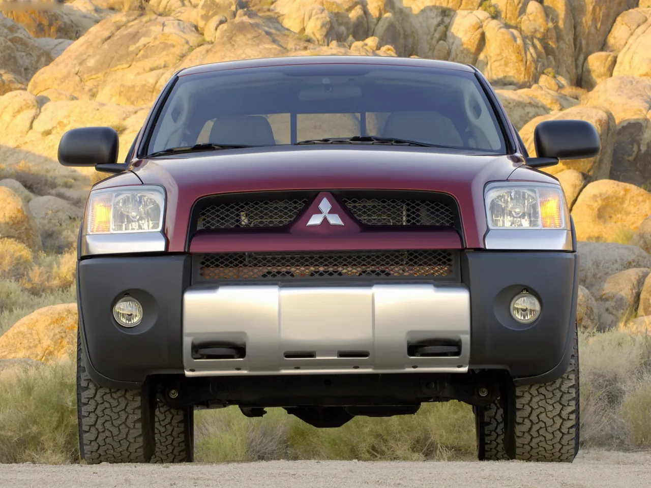 Mitsubishi Raider DuroCross (2007) – zepředu