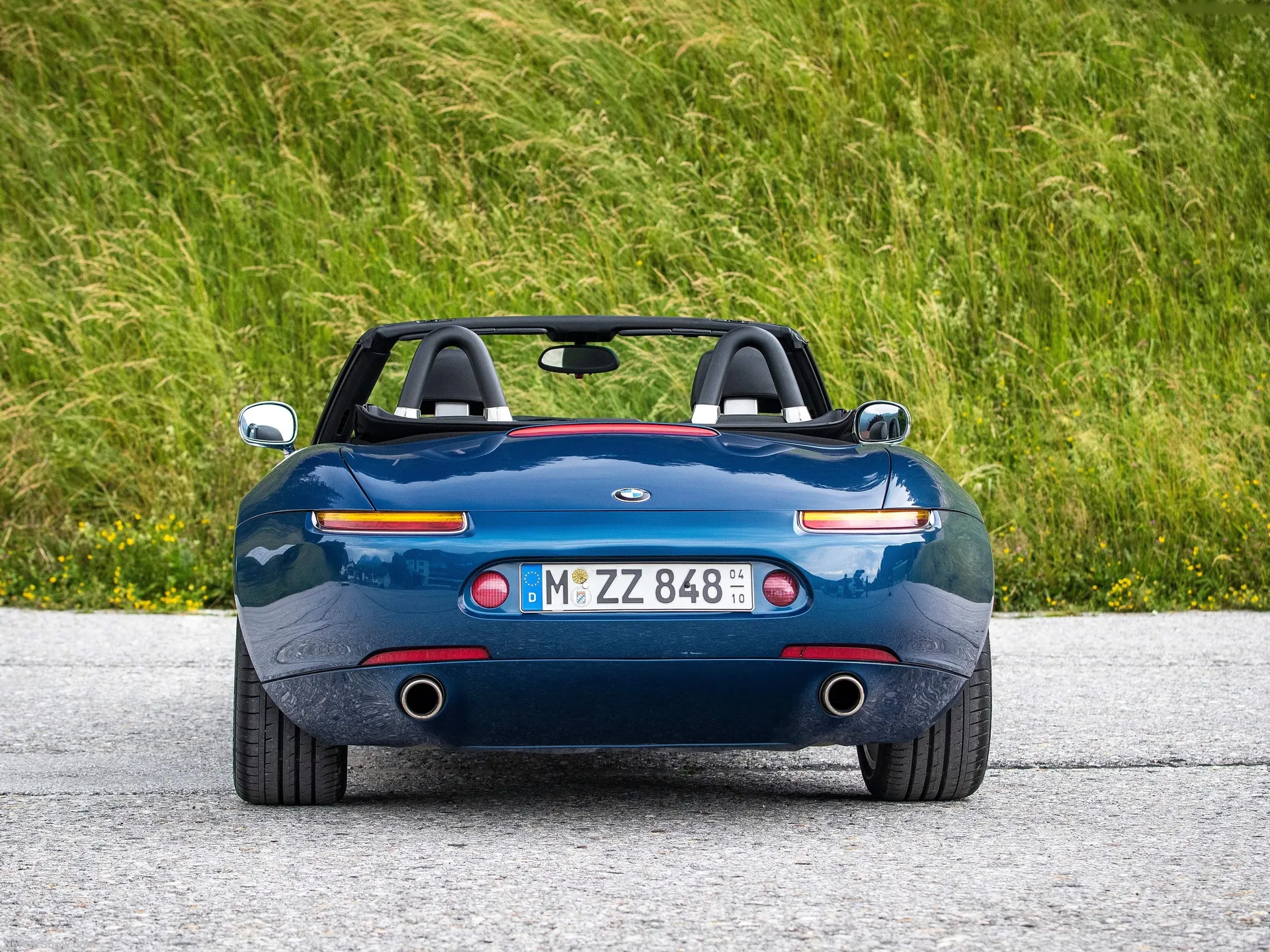BMW Z8 (2000) – zezadu