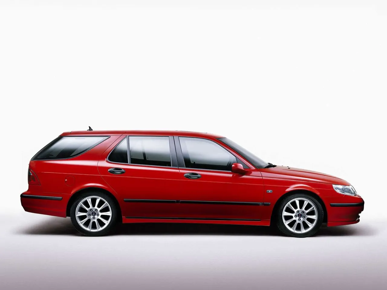 Saab 9-5 SportWagon (2005) – boční profil