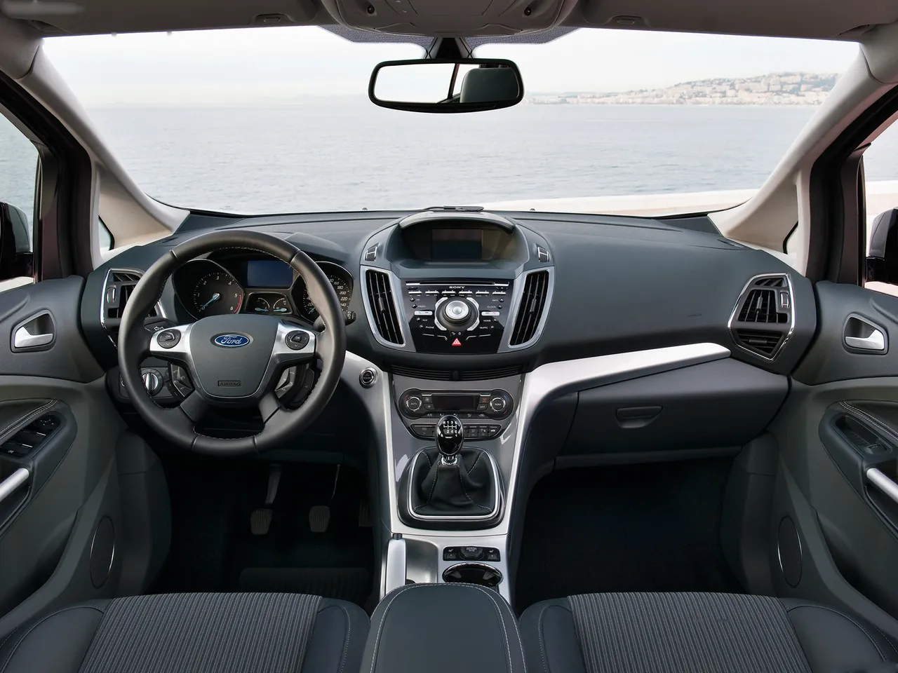 Ford Grand C-MAX (2011) – interiér