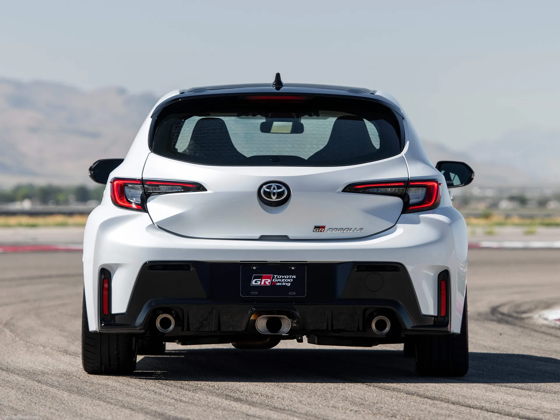 Toyota GR Corolla (2023) – zezadu