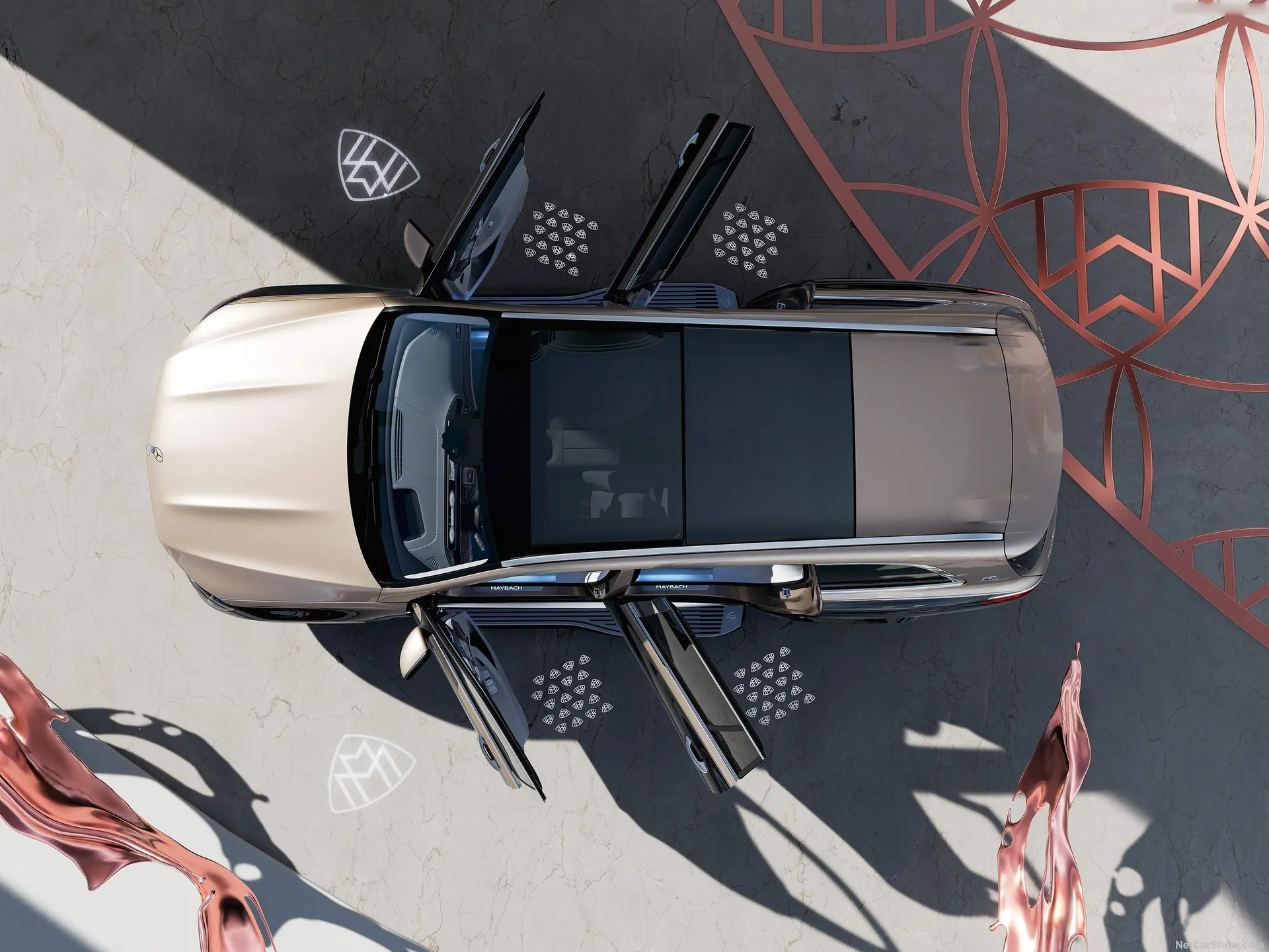 Mercedes-Benz GLS 600 Maybach (2024) - Top view