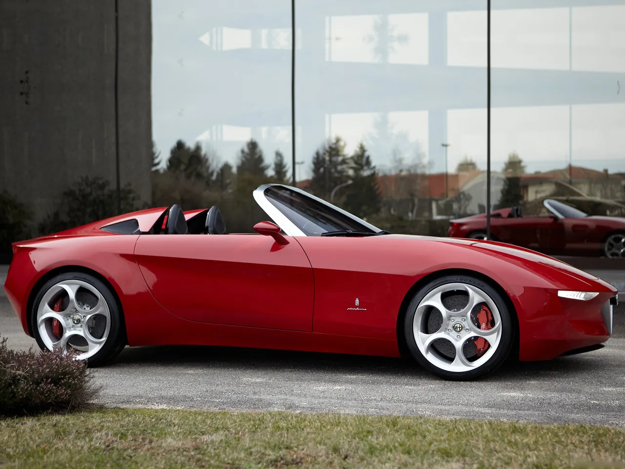 Alfa Romeo 2uettottanta Concept (2010) – boční profil