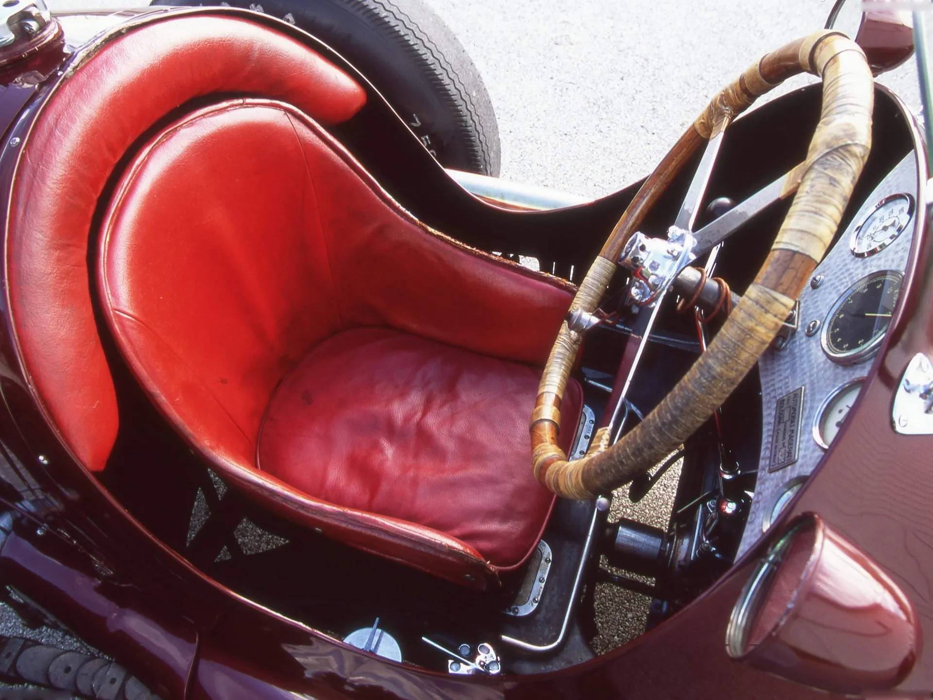 Maserati 8CTF (1938) – interiér