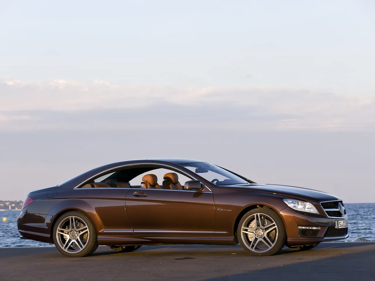 Mercedes-Benz CL65 AMG (2011) - Side Profile