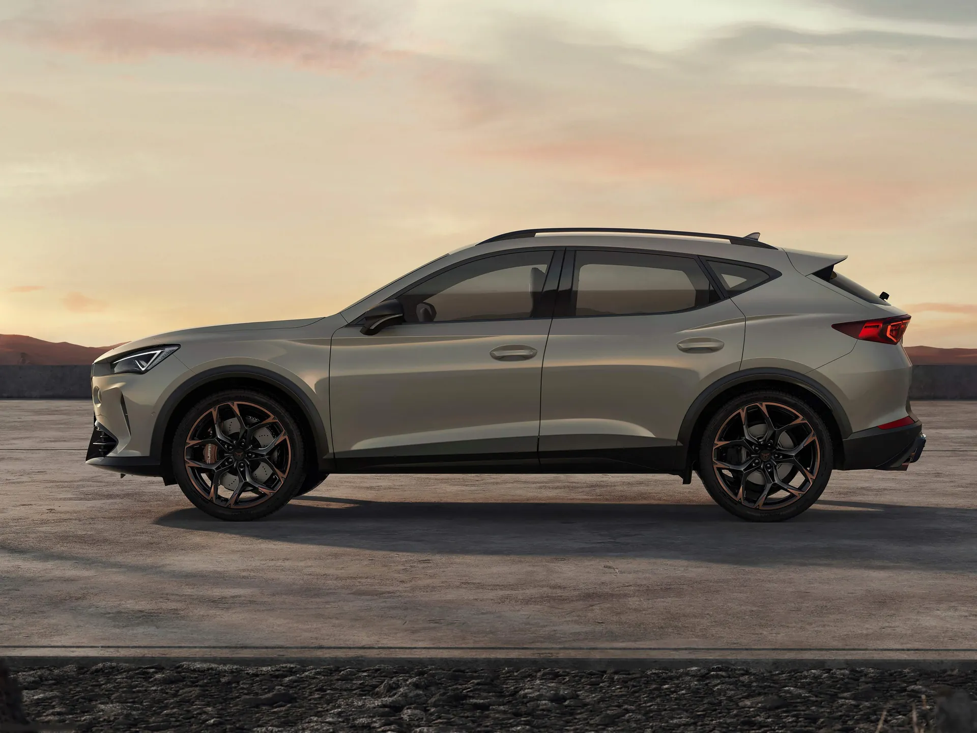 Cupra Formentor VZ5 (2022) – boční profil