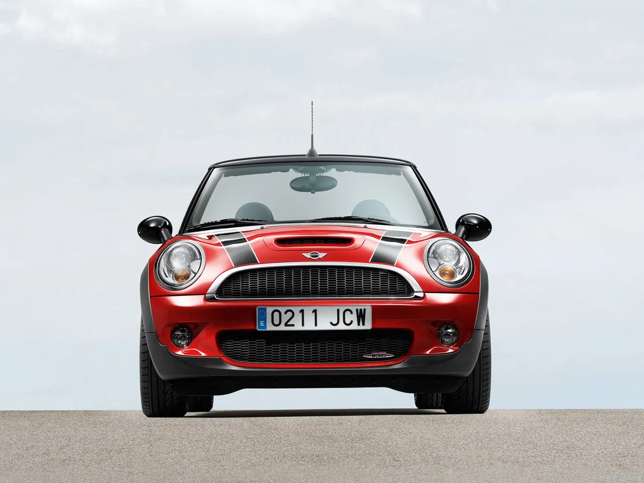 Mini John Cooper Works Convertible (2010) – zepředu