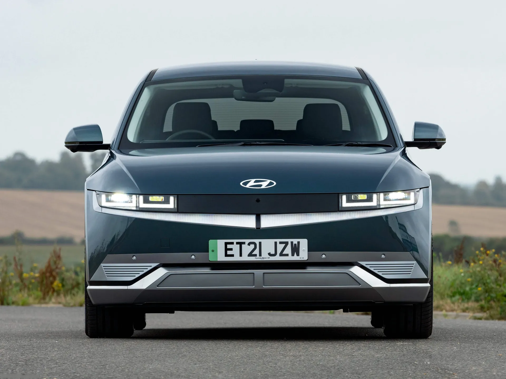 Hyundai Ioniq 5 [UK] (2022) – zepředu
