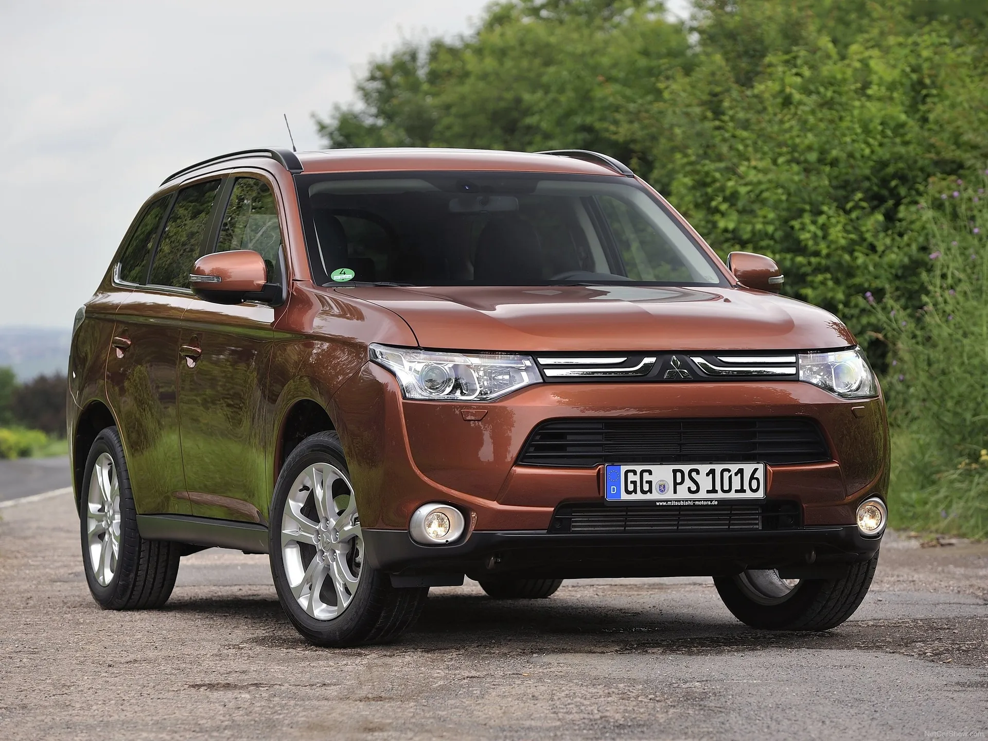Mitsubishi Outlander (2013)