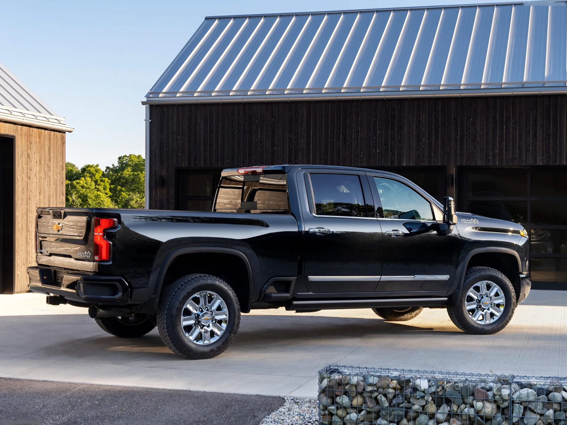 Chevrolet Silverado HD (2024) – zadní tříčtvrteční pohled