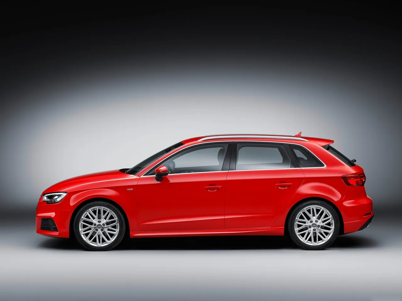 Audi A3 Sportback (2017) – boční profil