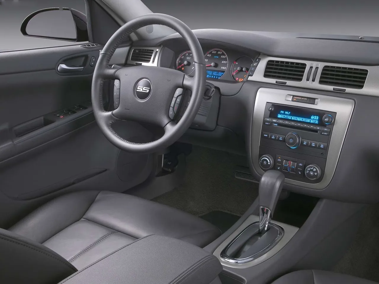 Chevrolet Impala SS (2006) – interiér
