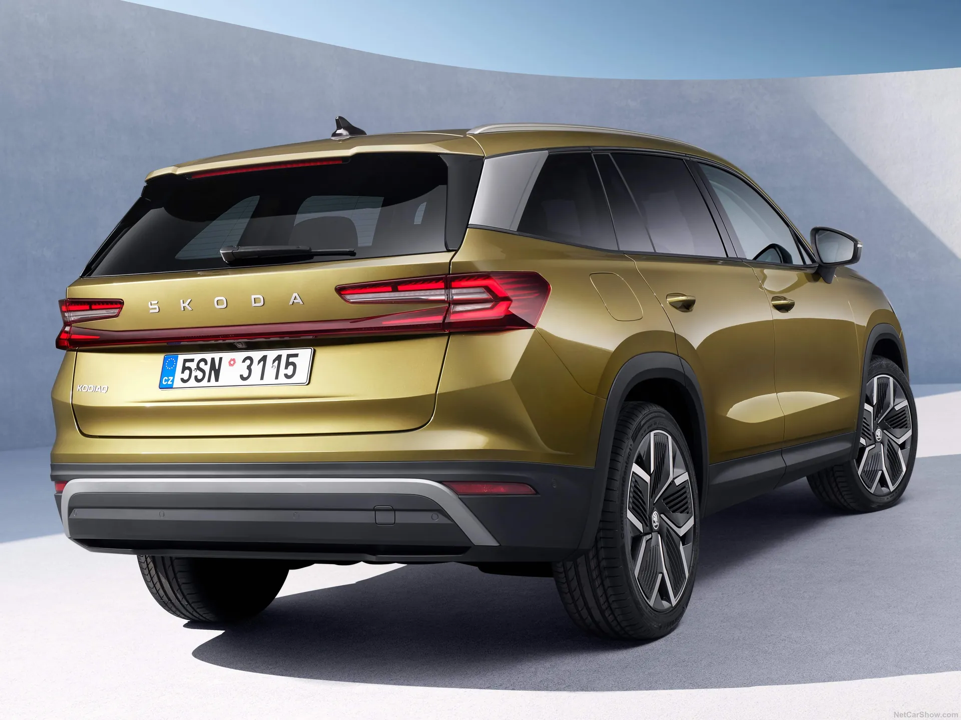 Skoda Kodiaq (2024) – zadní tříčtvrteční pohled