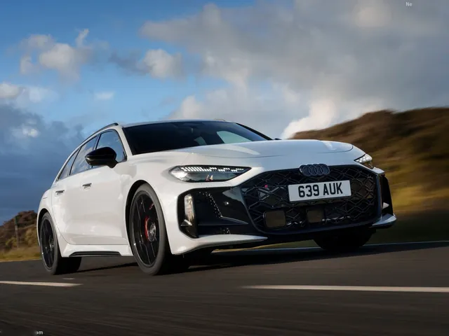 Audi RS5 Avant [UK] (2027)
