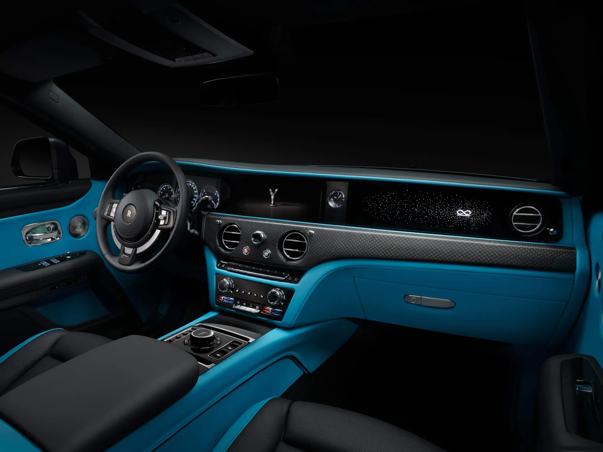 Rolls-Royce Ghost Black Badge (2022) – interiér