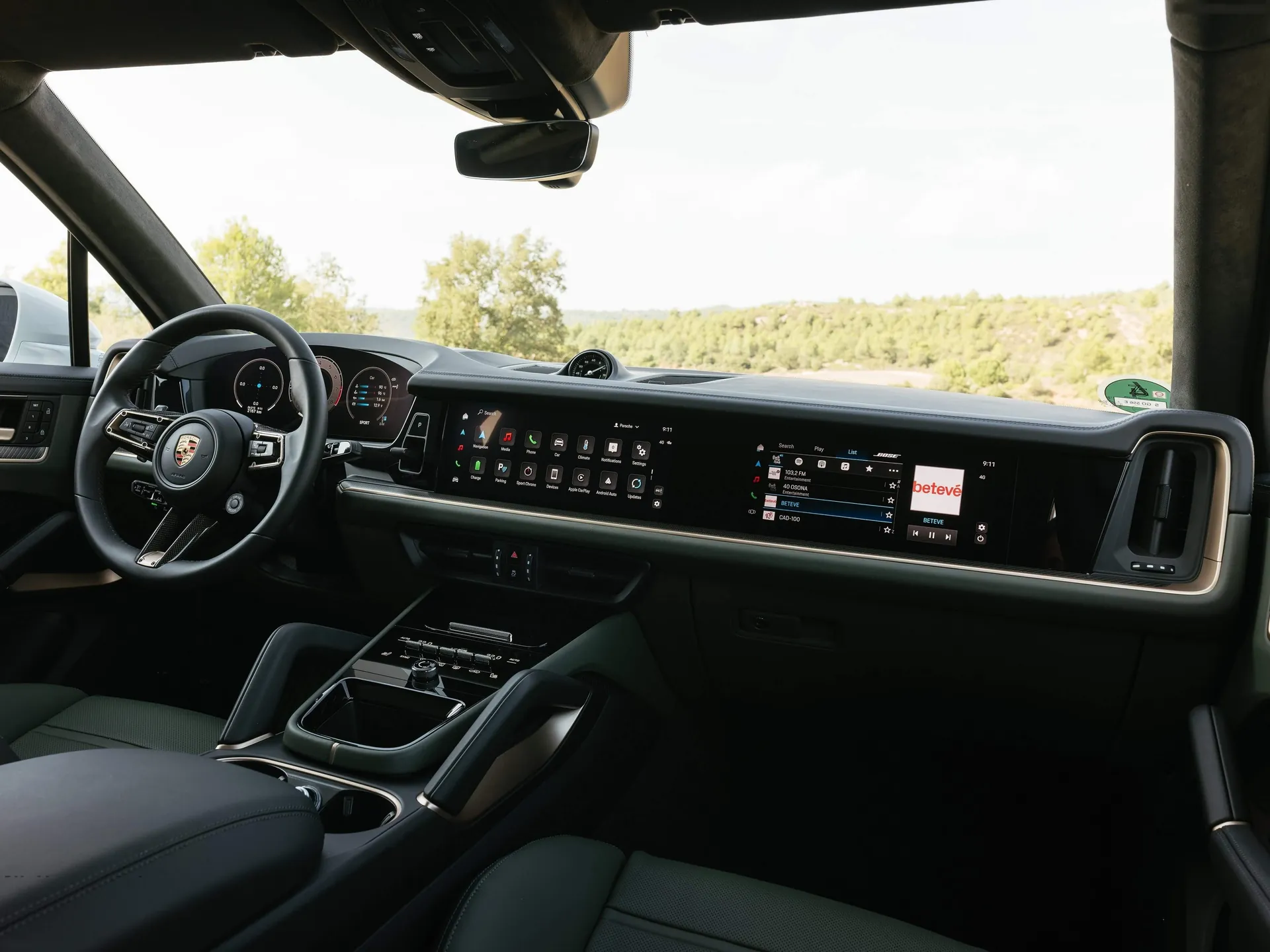 Porsche Cayenne Turbo E-Hybrid (2024) – interiér