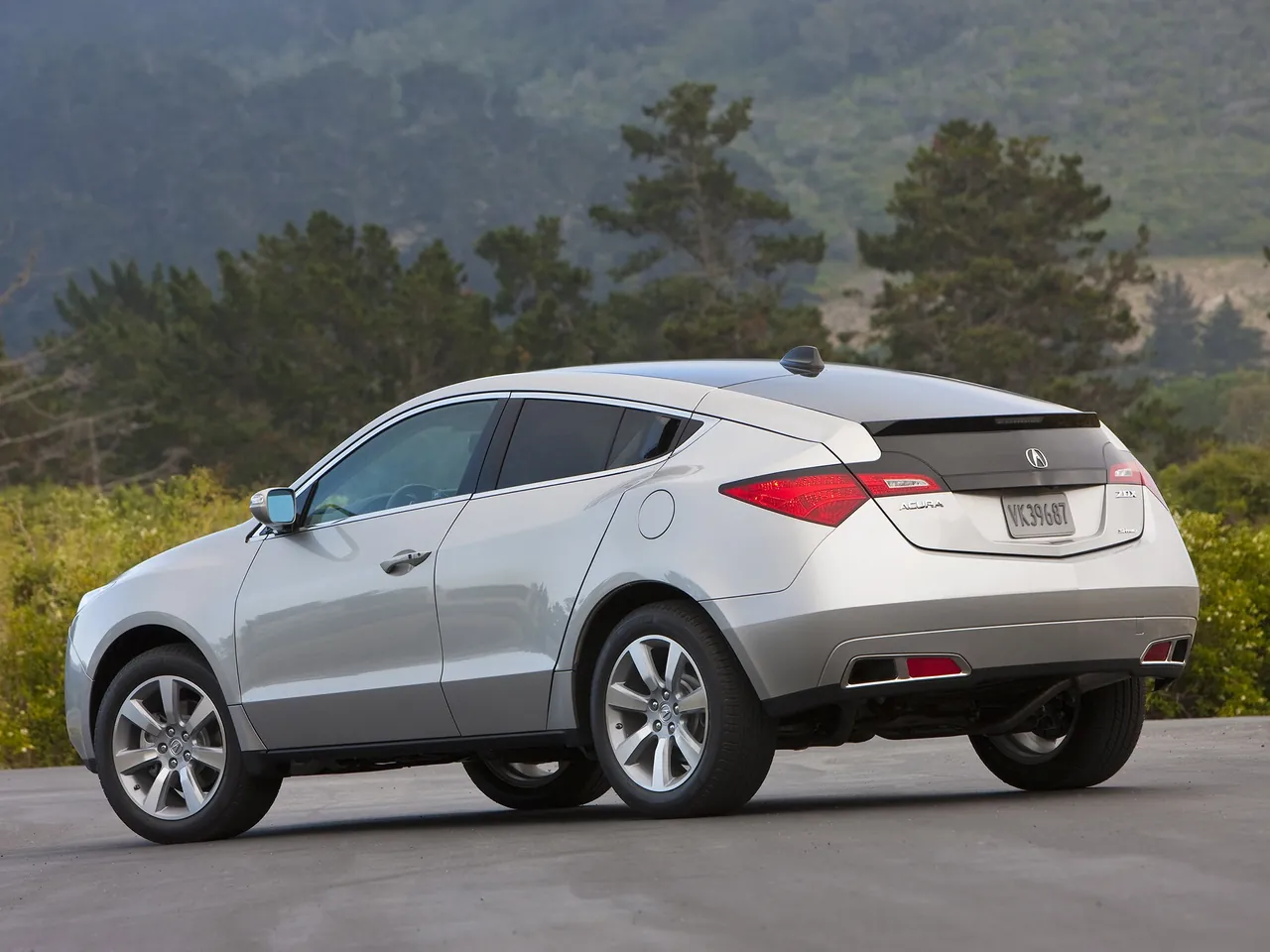 Acura ZDX (2010) – zadní tříčtvrteční pohled