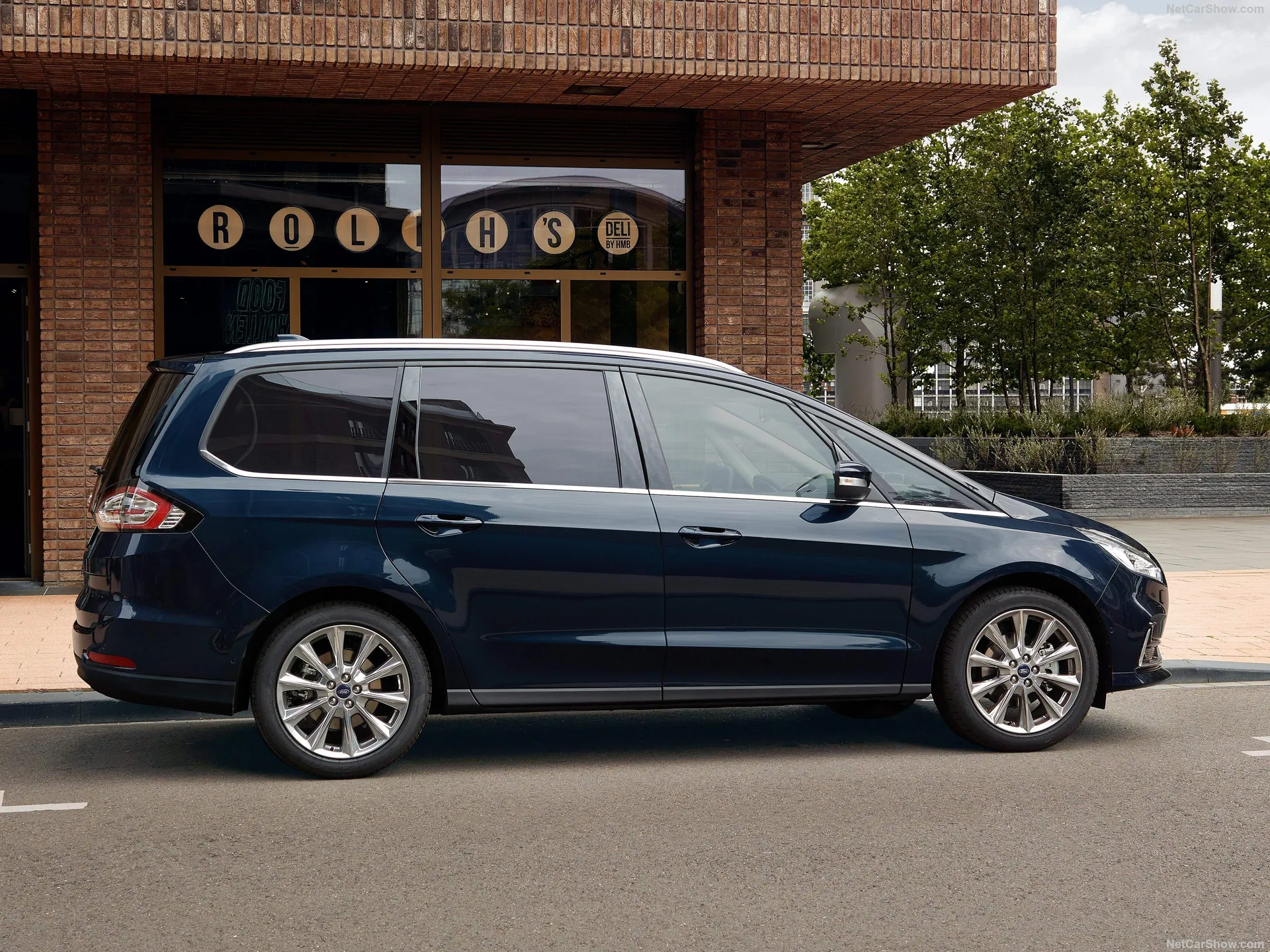 Ford Galaxy (2020) – boční profil