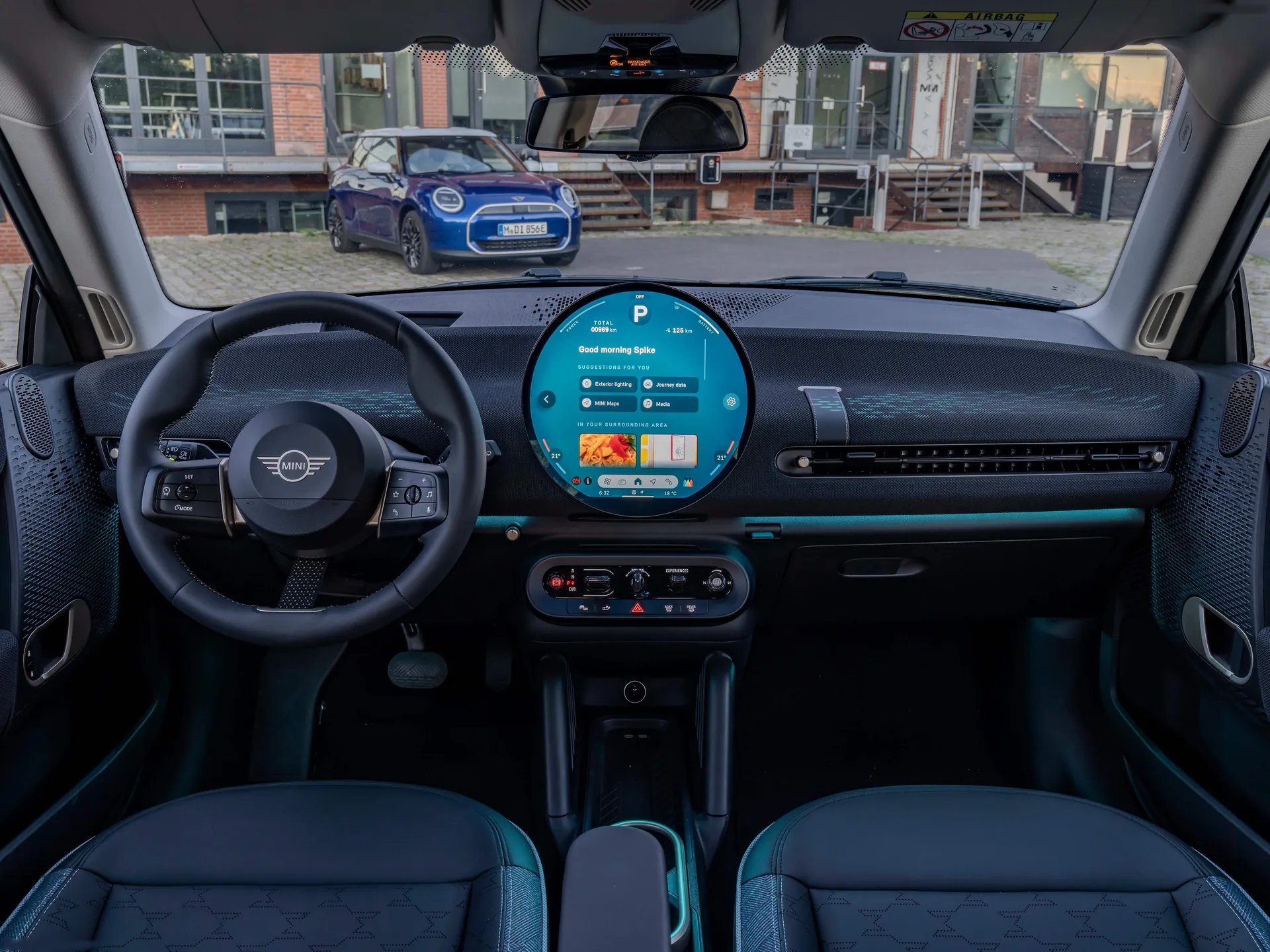 Mini Cooper E (2024) – interiér