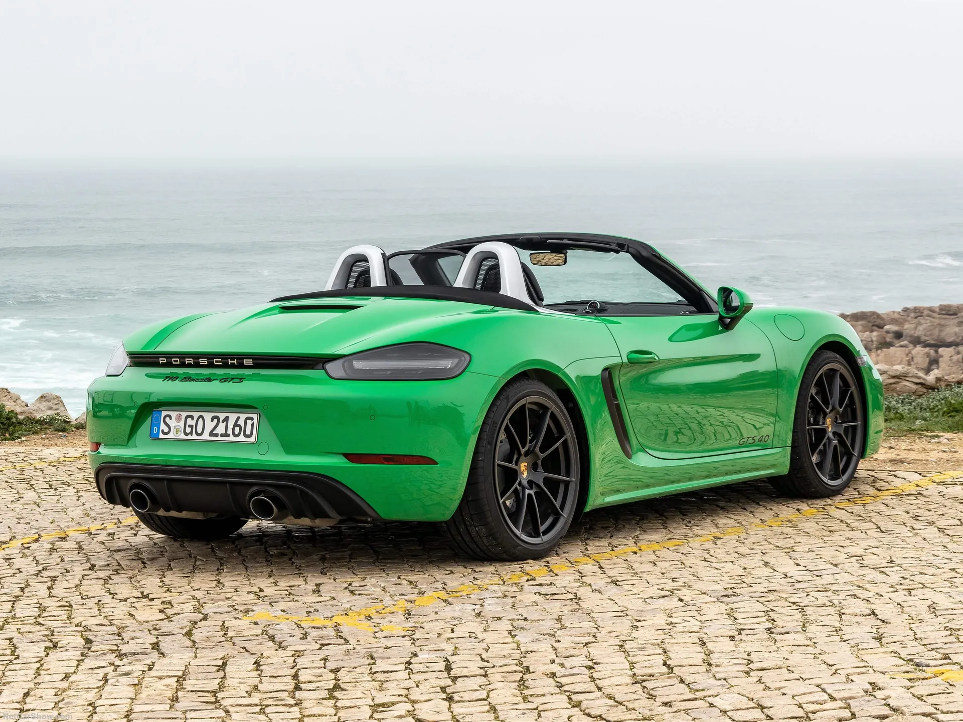 Porsche 718 Boxster GTS 4.0 (2020) – zadní tříčtvrteční pohled