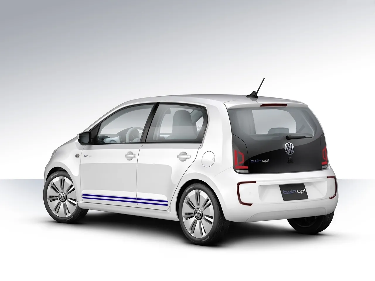 Volkswagen Twin Up Concept (2013) - Rear Three-Quarter