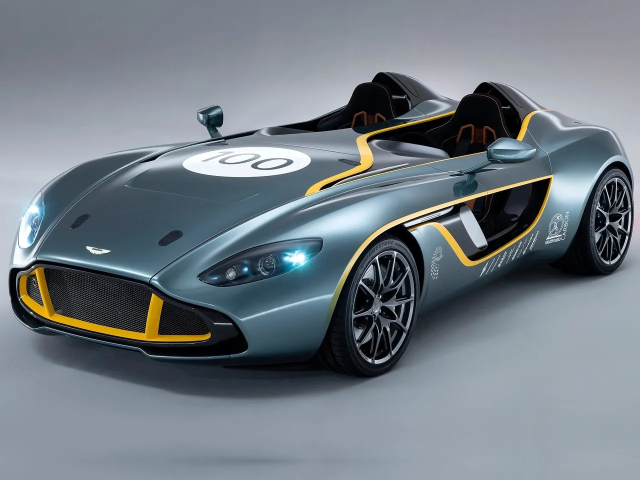 Aston Martin CC100 Speedster Concept (2013) – přední tříčtvrteční pohled