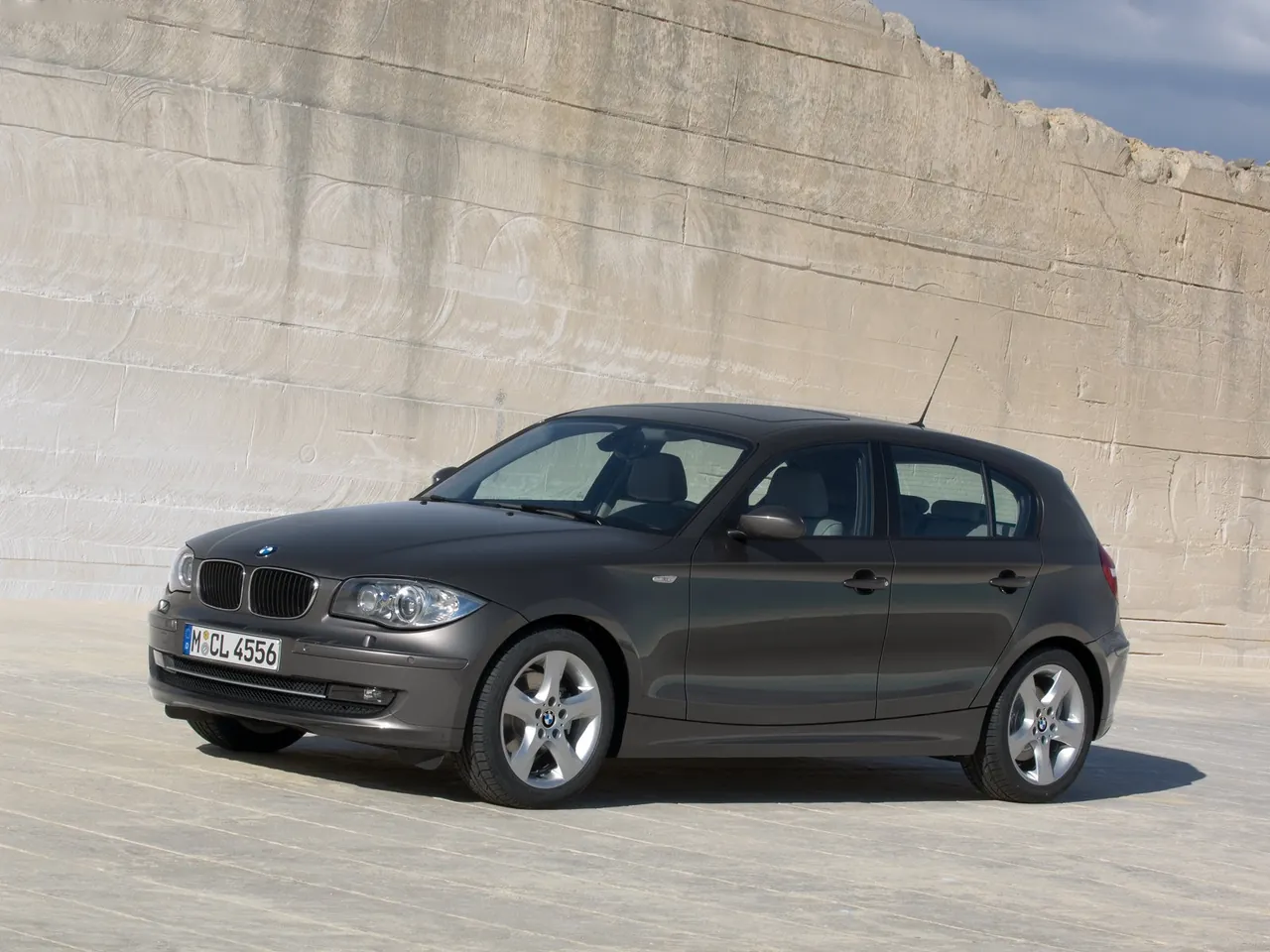 BMW 1-Series 5-door (2008)