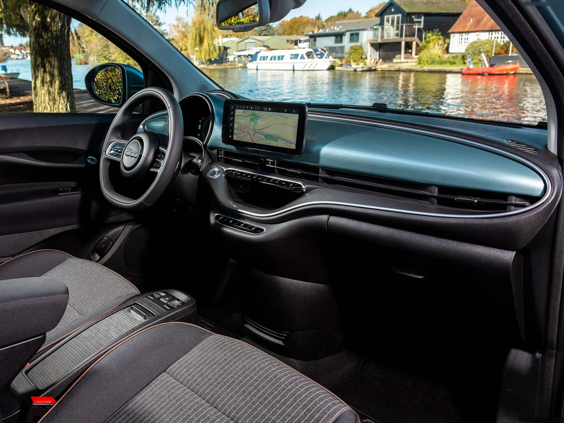 Fiat 500 Cabrio (2021) – interiér