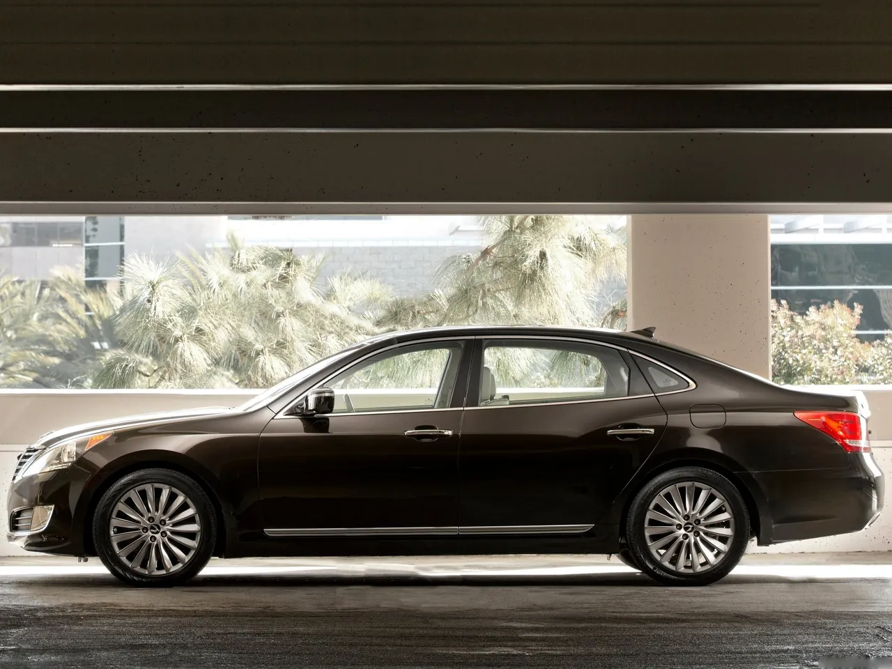 Hyundai Equus (2014) – boční profil