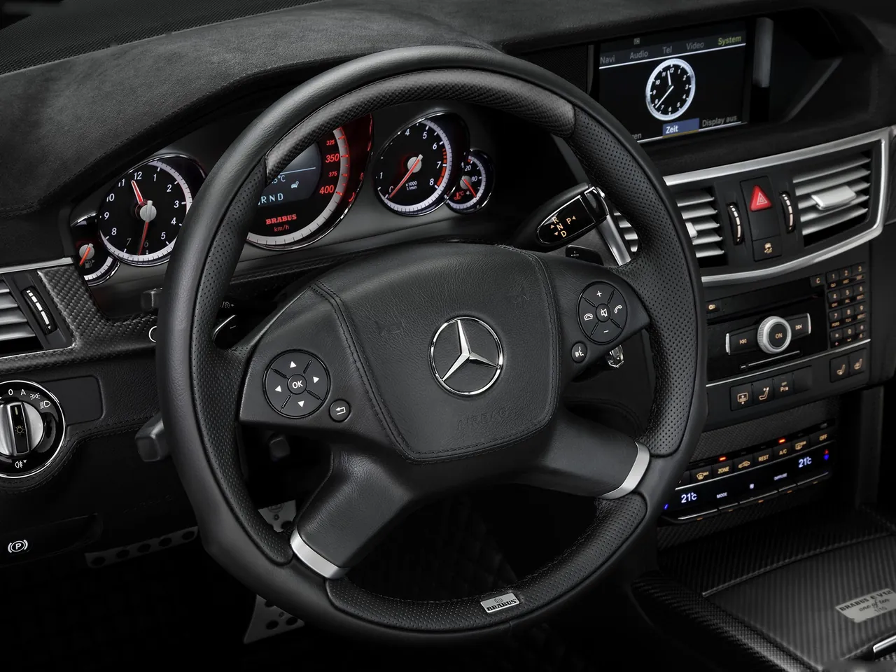 Brabus E V12 (2010) – interiér