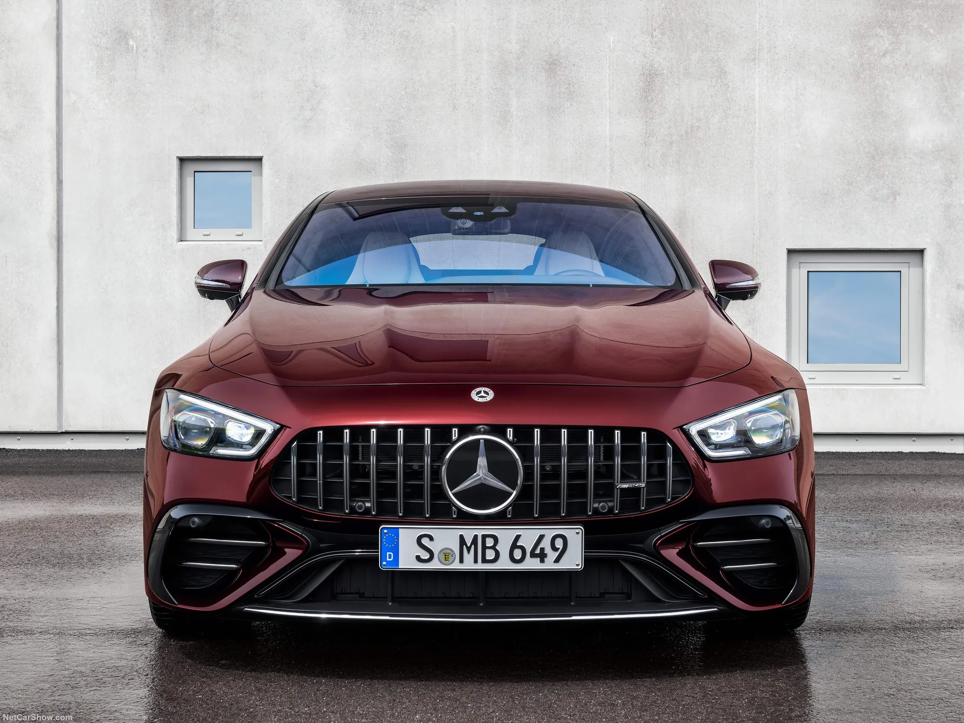 Mercedes-Benz AMG GT53 4-Door (2021) - Front