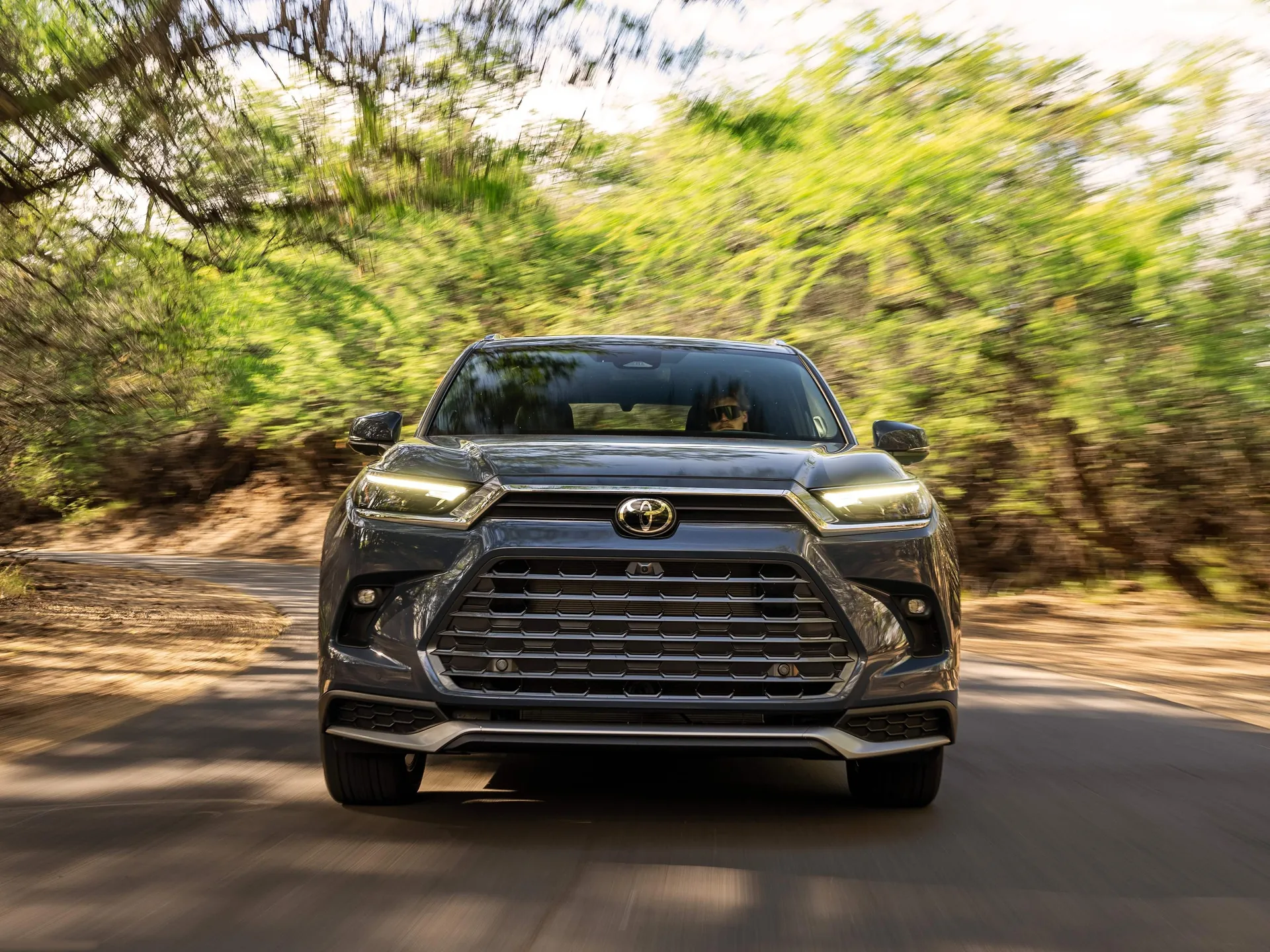 Toyota Grand Highlander Platinum (2024) – zepředu