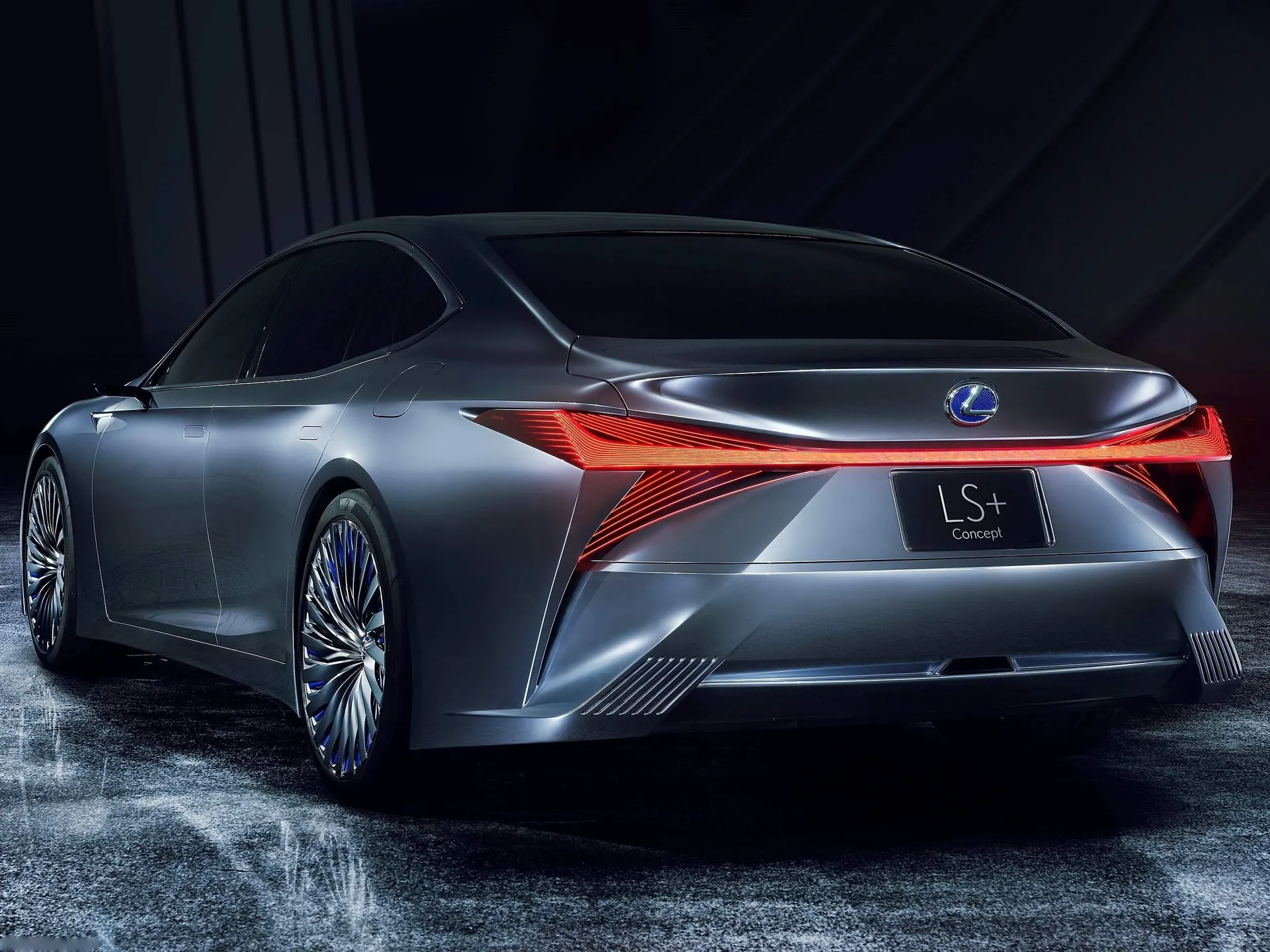 Lexus LS plus Concept (2017) – zadní tříčtvrteční pohled