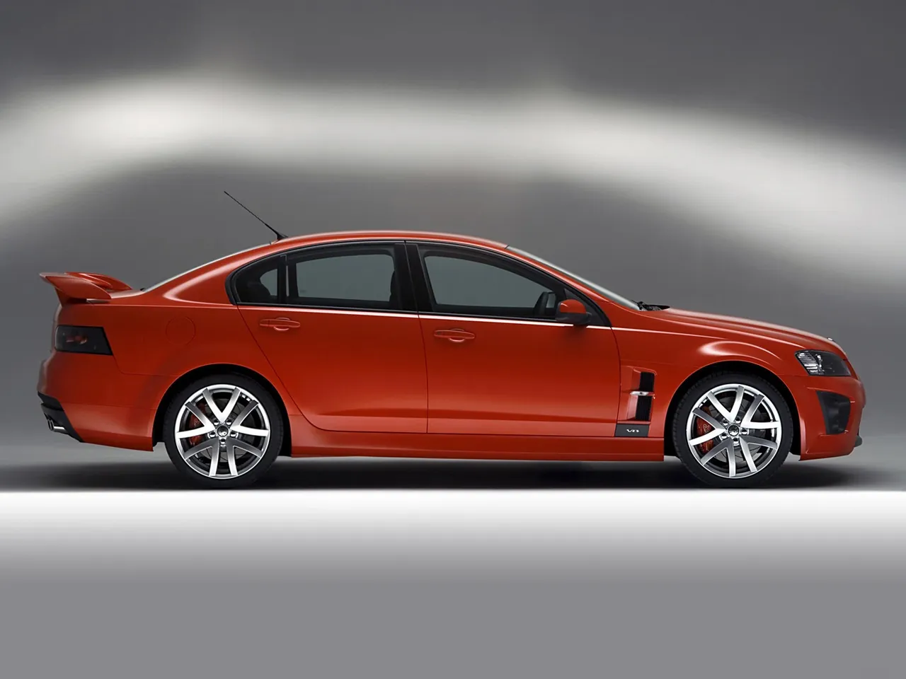 Vauxhall VXR8 (2007) – boční profil