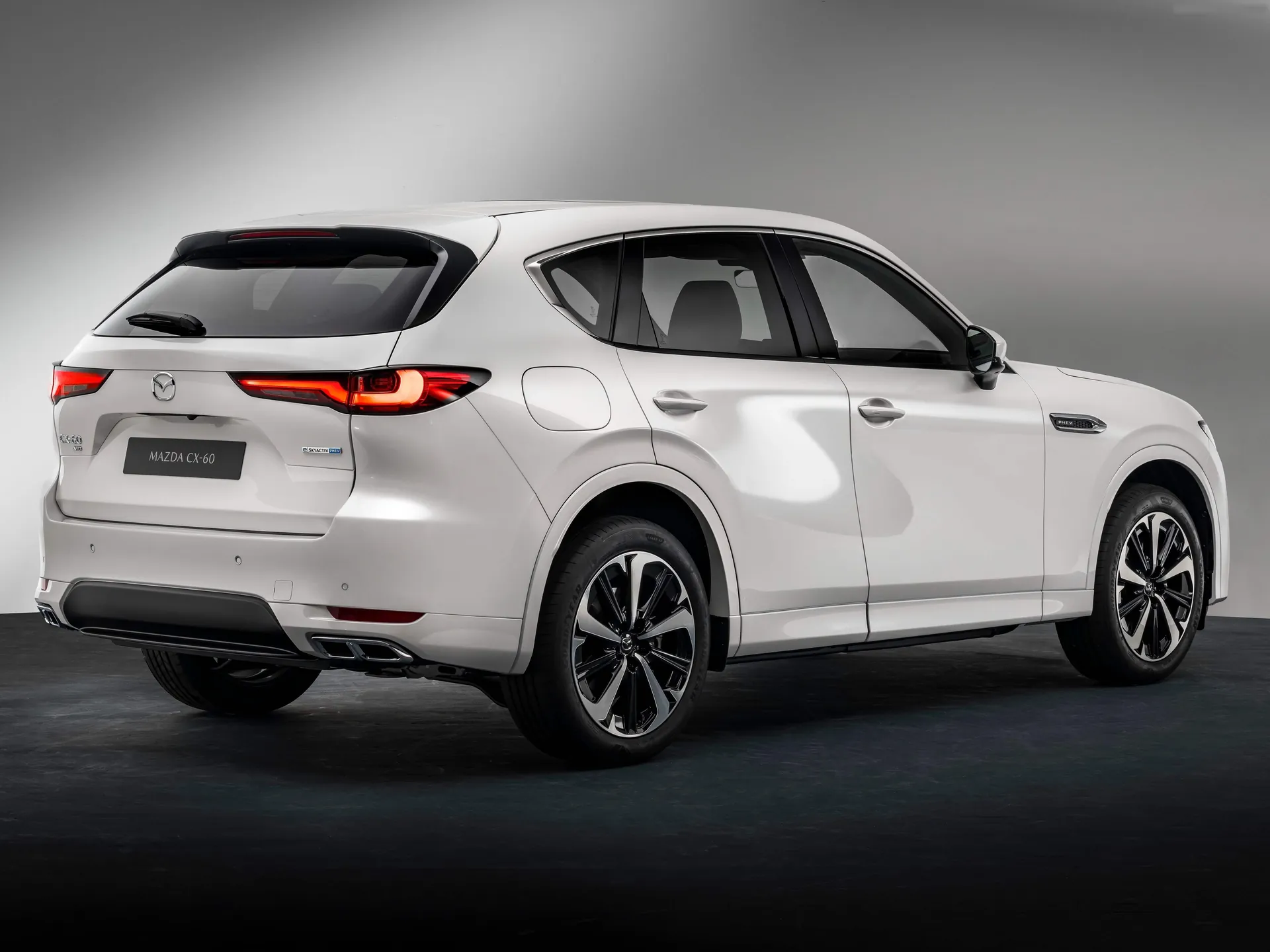 Mazda CX-60 (2023) – zadní tříčtvrteční pohled