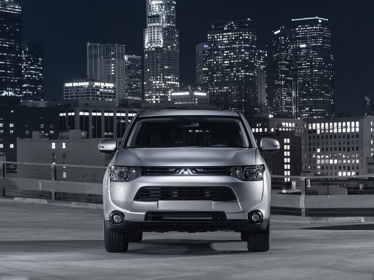 Mitsubishi Outlander [US] (2014) – zepředu