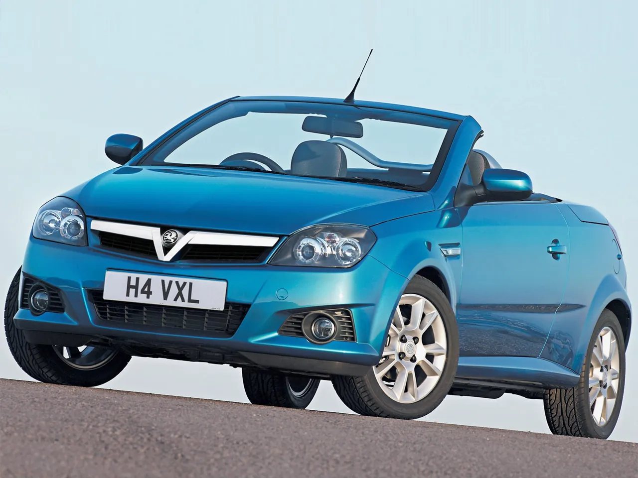 Vauxhall Tigra (2005)
